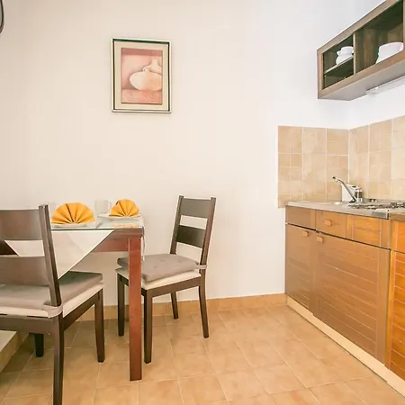 Studio In Porec/istrien 10055 Apartamento